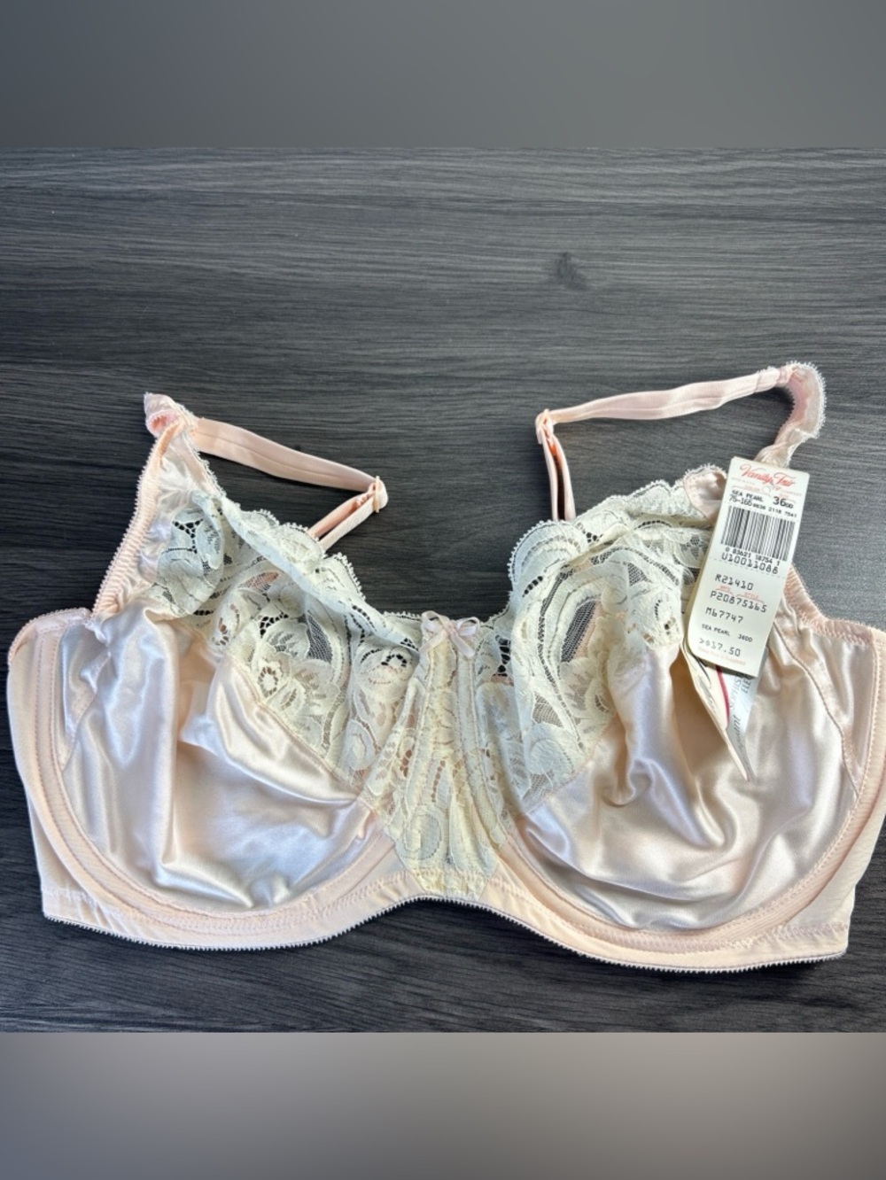Vanity Fair Underwire Bra 36DD Sea Pearl Lace Full Coverage Lace Piquant 0836